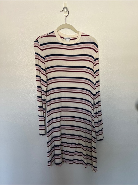 Arizona Jean Company Dresses & Skirts - EUC Arizona Striped Long-Sleeve Knit Dress - Cream with Navy & Burgundy Stripes
